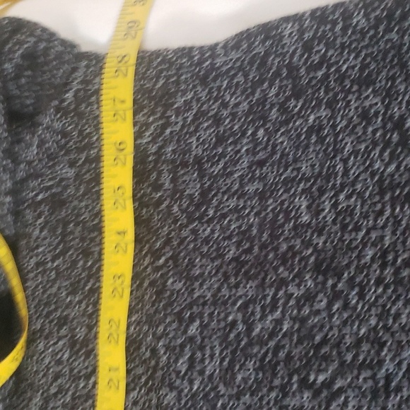 Karen Scott. Woman. Beautiful Heathered Dark Gray Cardigan;  Button Up. Size 3X - Picture 10 of 12